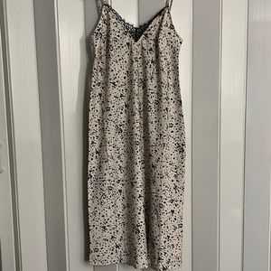 🖤NEW BLACK/TAN SATIN SIDE SLIT PRINT SLEEVELESS SLIP DRESS🖤